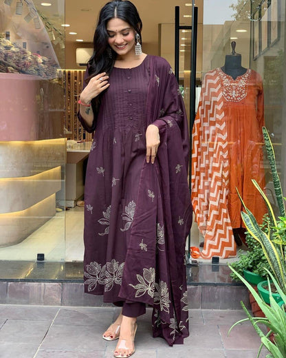 ZYFA Wine Kurta Set with White Dotted Floral Print for Women