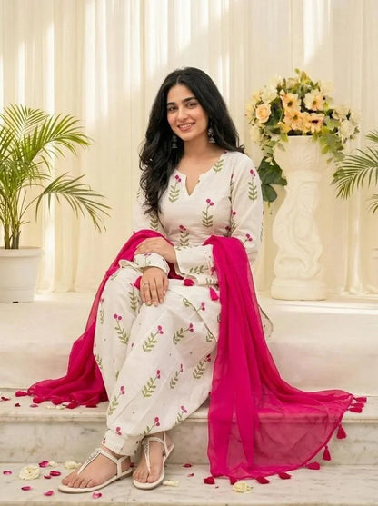 ZYFA White Floral Printed Kurta Pant Set with Pink Dupatta for Women