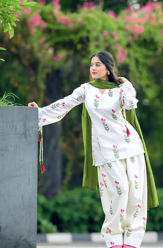 ZYFA White Floral Printed Kurta Pant Set with Green Dupatta for Women