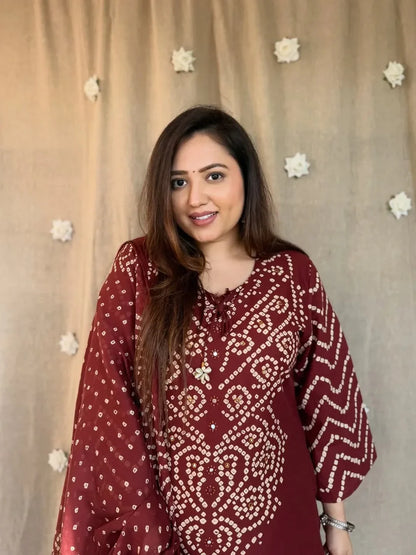 Zyfa Women’s Maroon Bandhani Printed Cotton Kurta Pant Set with Dupatta